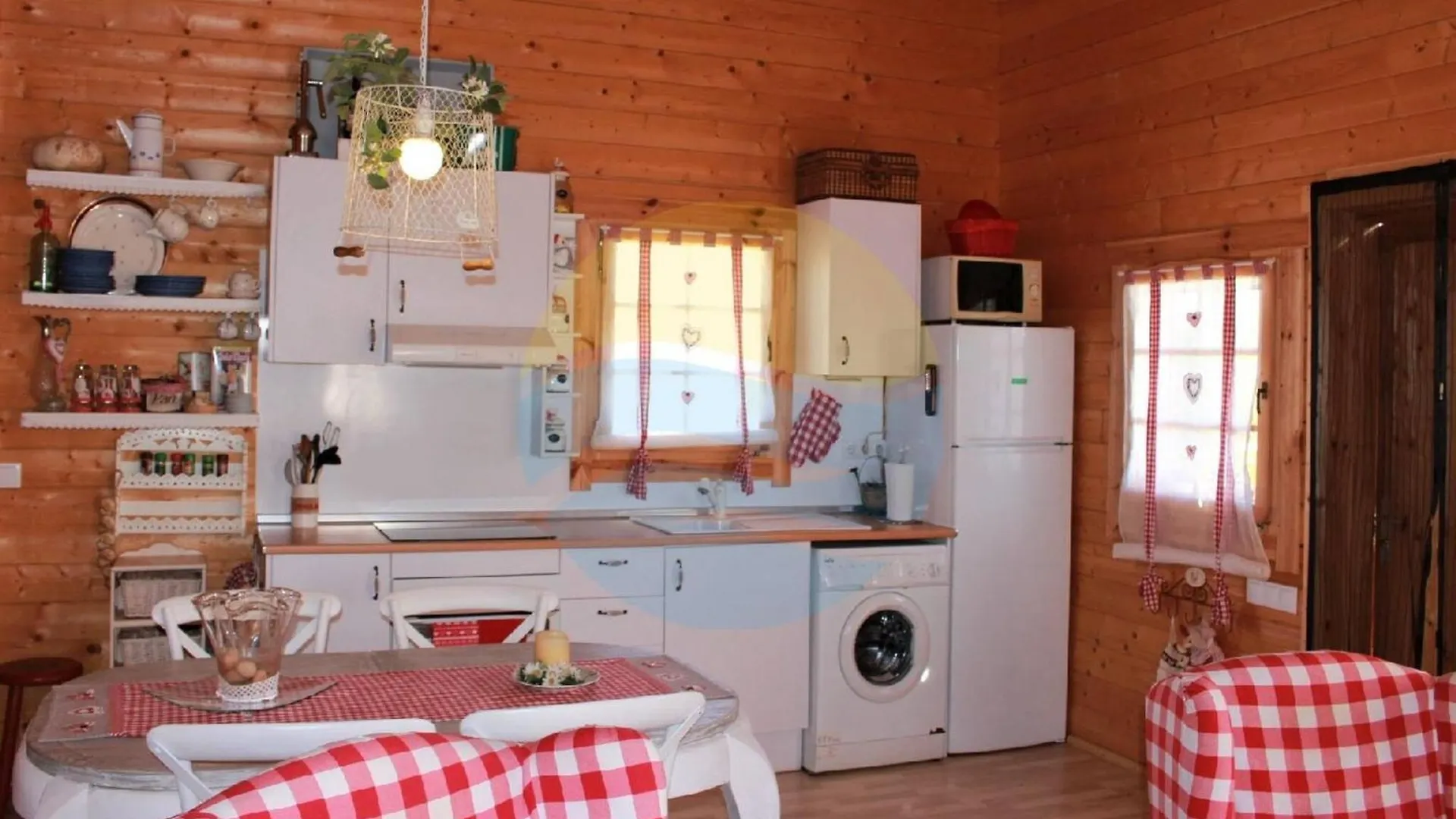 Vakantiehuis Carmeta - Casa Rural De Madera Con Jardin, Piscina Privada Y Barbacoa - Deltavacaciones Villa L'Eucaliptus
