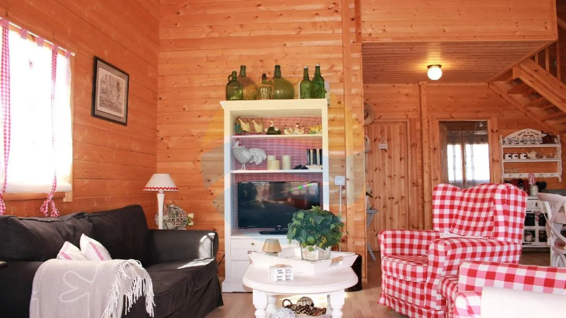 Carmeta - Casa Rural De Madera Con Jardin, Piscina Privada Y Barbacoa - Deltavacaciones Villa L'Eucaliptus 0*,  Spanje